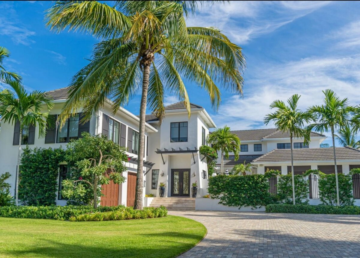 image-feb-2021-newsletter-house-front-old-naples-matt-brown-realtor-agent-naples-florida-real-estates-1200x860px