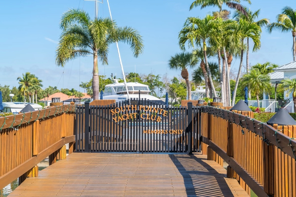 Popular Yacht Clubs Marinas South Pointe Yacht Club Windstar