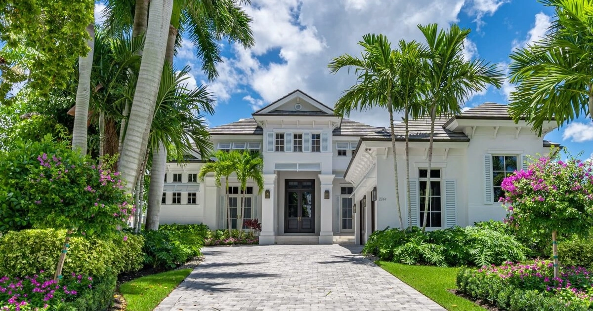 Naples 2nd In Best Places To Retire House Outdoor