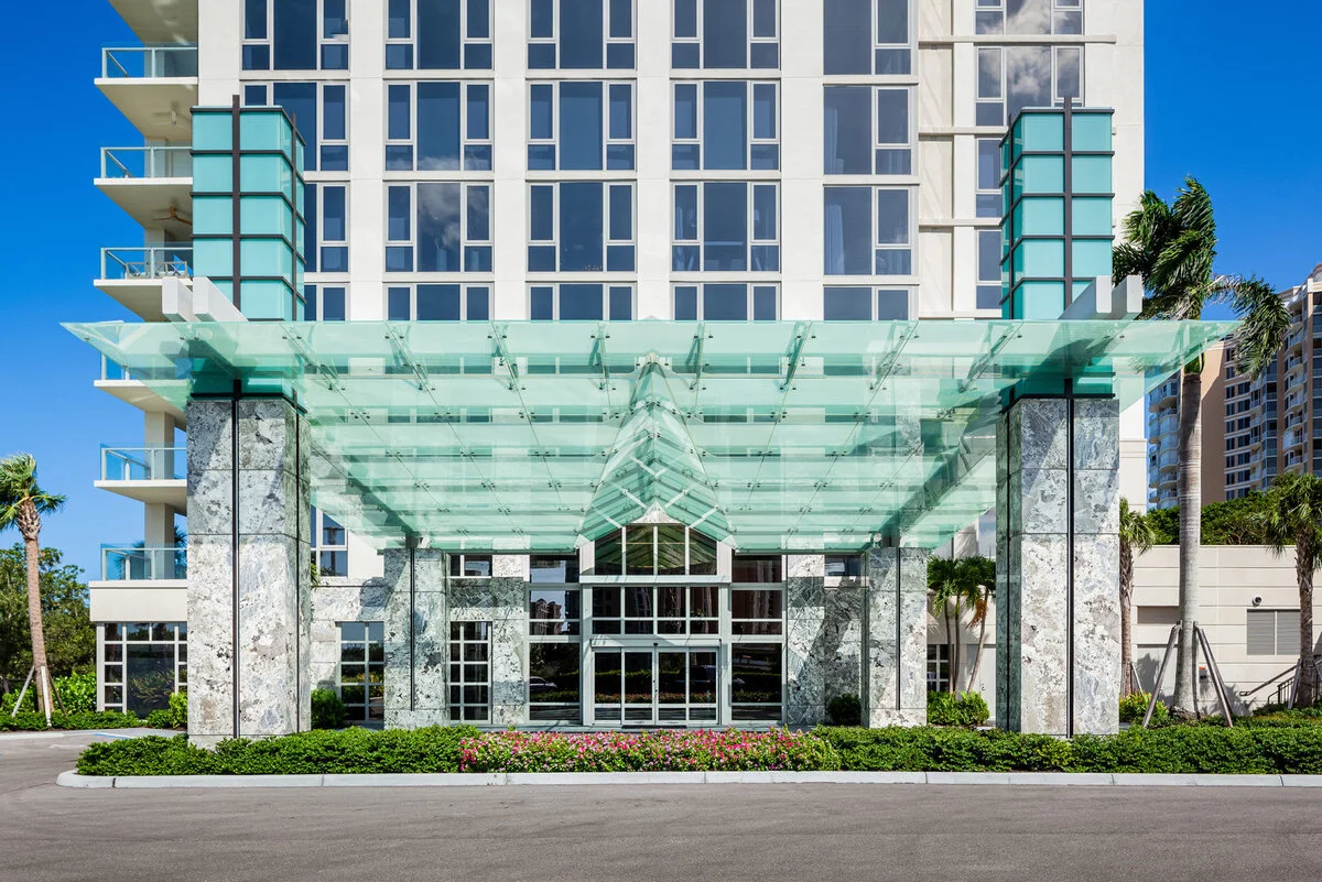 December 2022 Epique 2 Matt Brown Metropolitan Naples Image 3