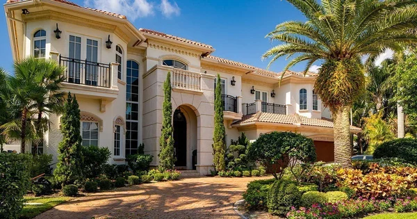 Exterior of Modern Two Story Luxury Home for Sale in Naples, Florida Exterior of Modern Two Story Luxury Home for Sale in Naples, Florida