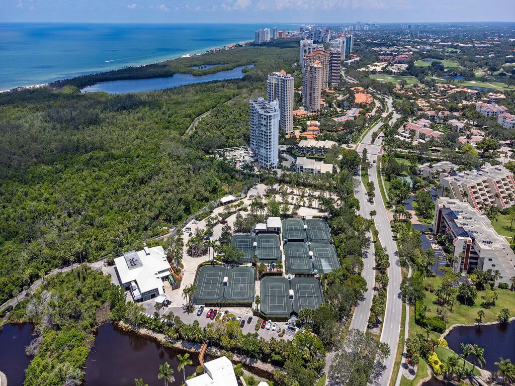 Naples-Florida-Pelican-Bay-Condos-and-Golf-Course