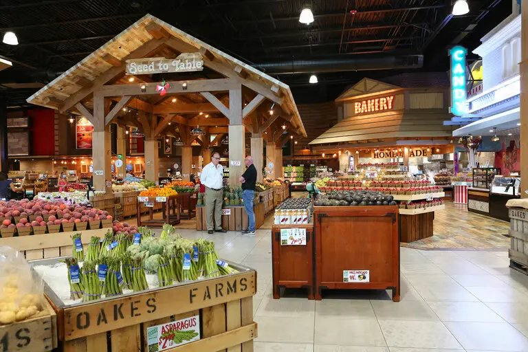 Seed to Table Produce Section, Naples, FL
