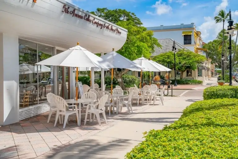 Downtown 5 Avenue South Dining, Naples, FL