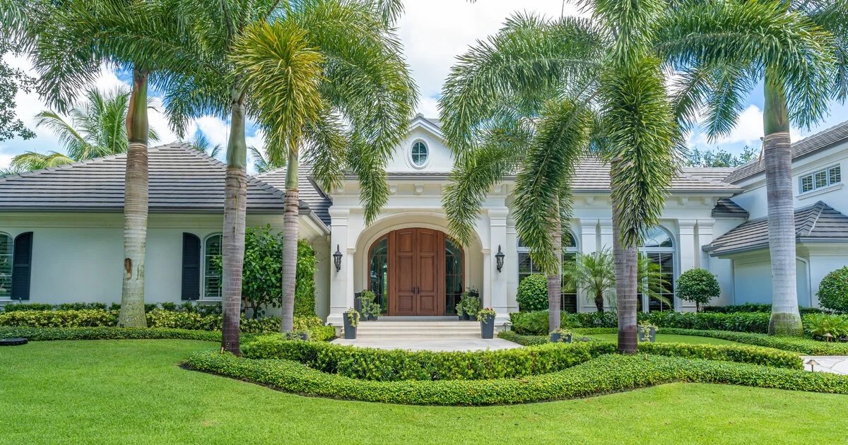 pelican-bay-colony-home-exterior-matt-brown-realtor