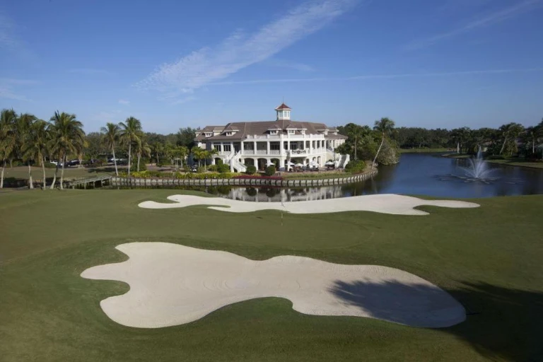 bay-colony-club-house